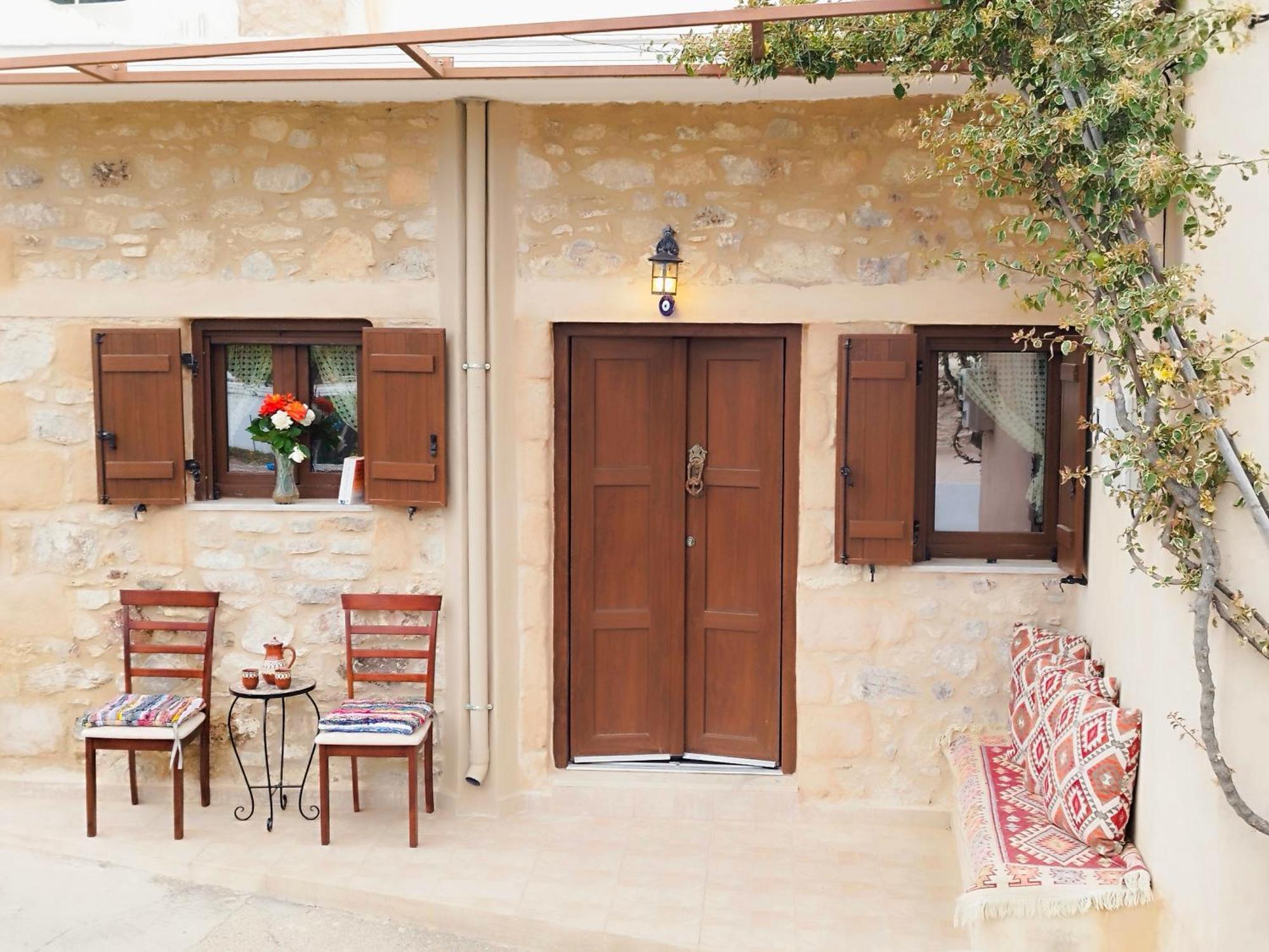 Thelya's Stone House Holiday home